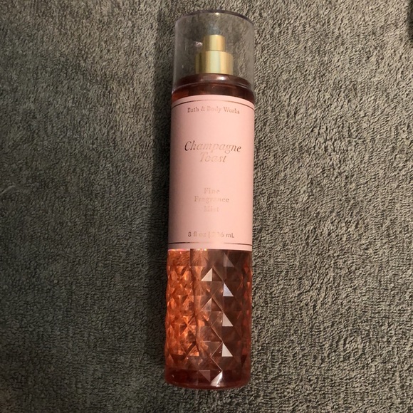 Bath and Body Works Champagne Toast - Picture 4 of 4